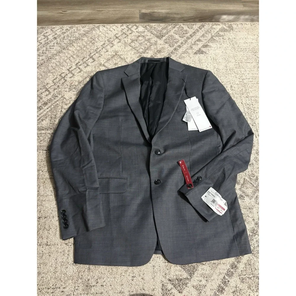 NWT Calvin Klein Mens Wool Gray Blazer Two Button Size 44 Long